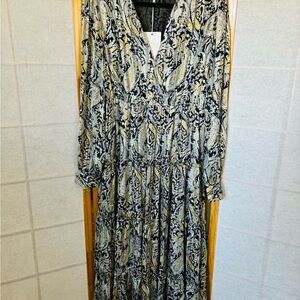 knee length dresses for ladies Elan - Silver Sparkle Hoodie Sweater - Silver w/ Black